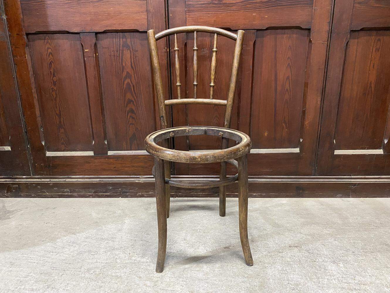 ベントウッドチェア