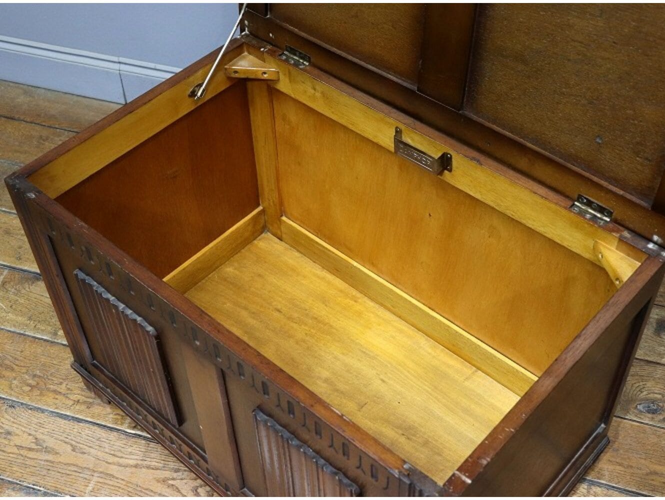 ブランケットチェスト