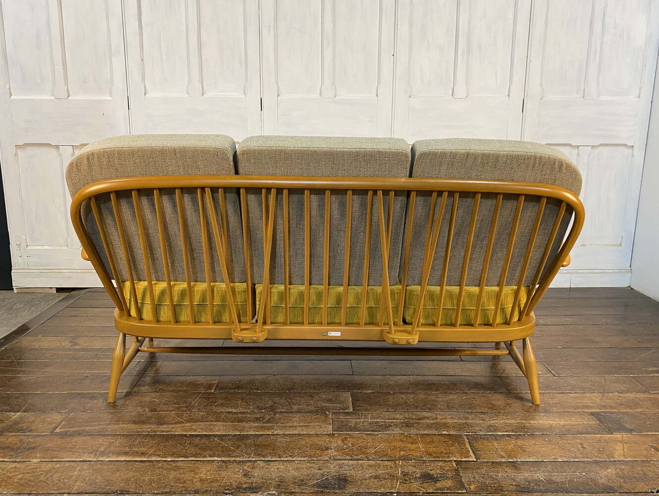 スタジオカウチ ERCOL
