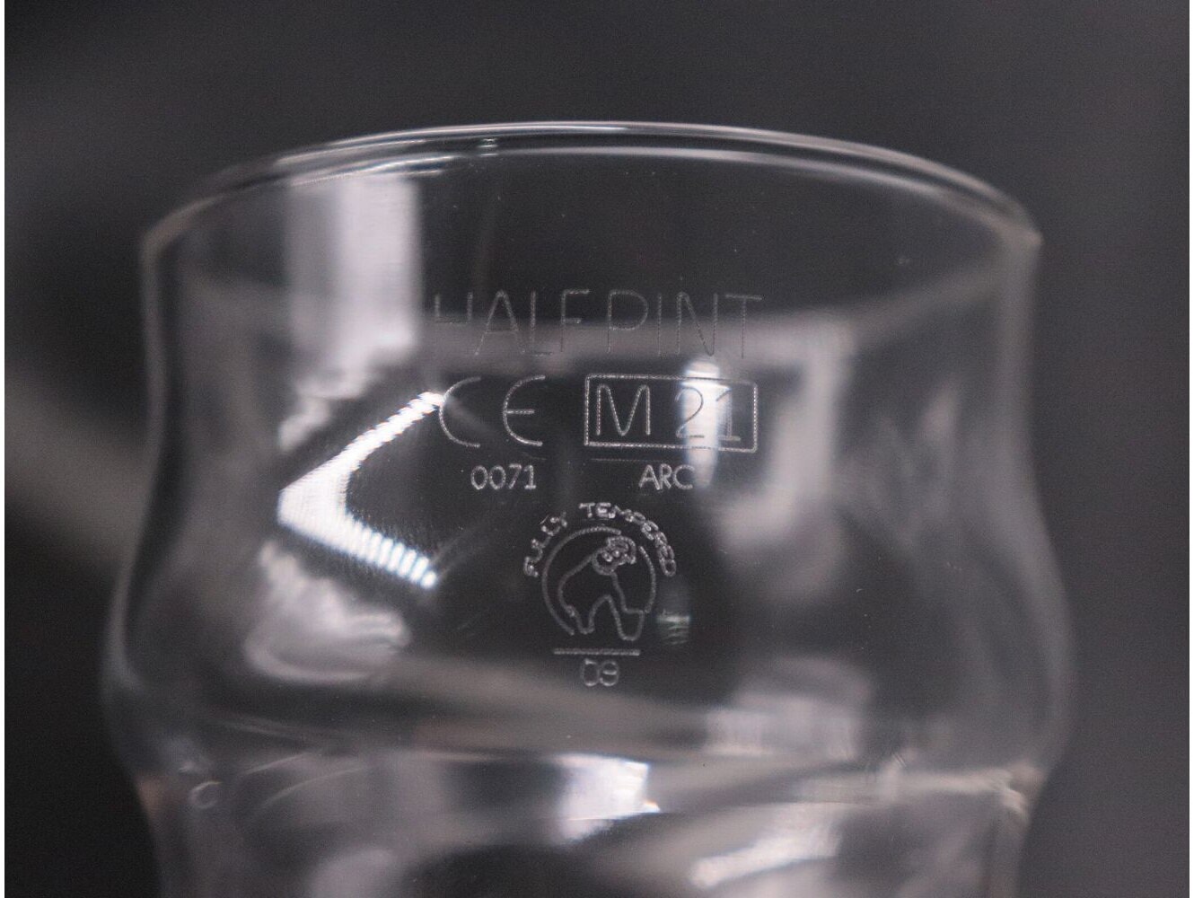 ハーフパイントグラス