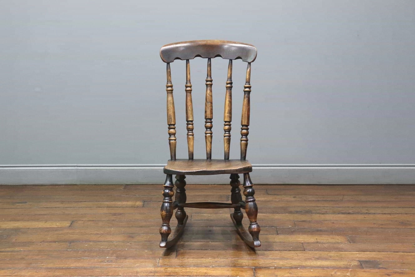 ロッキングチェア