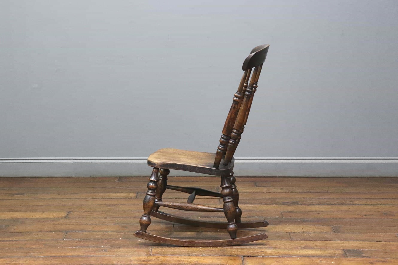 ロッキングチェア