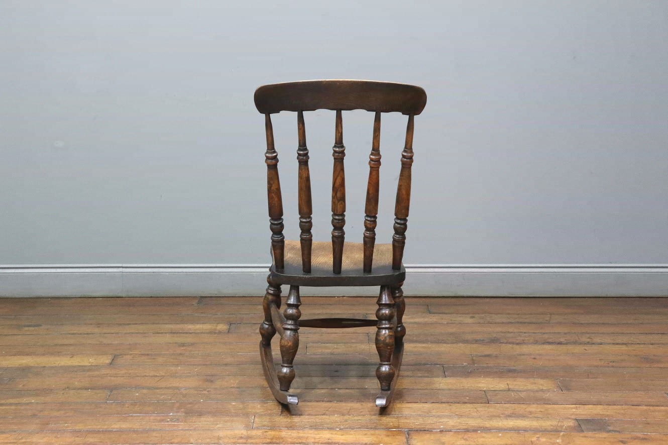 ロッキングチェア