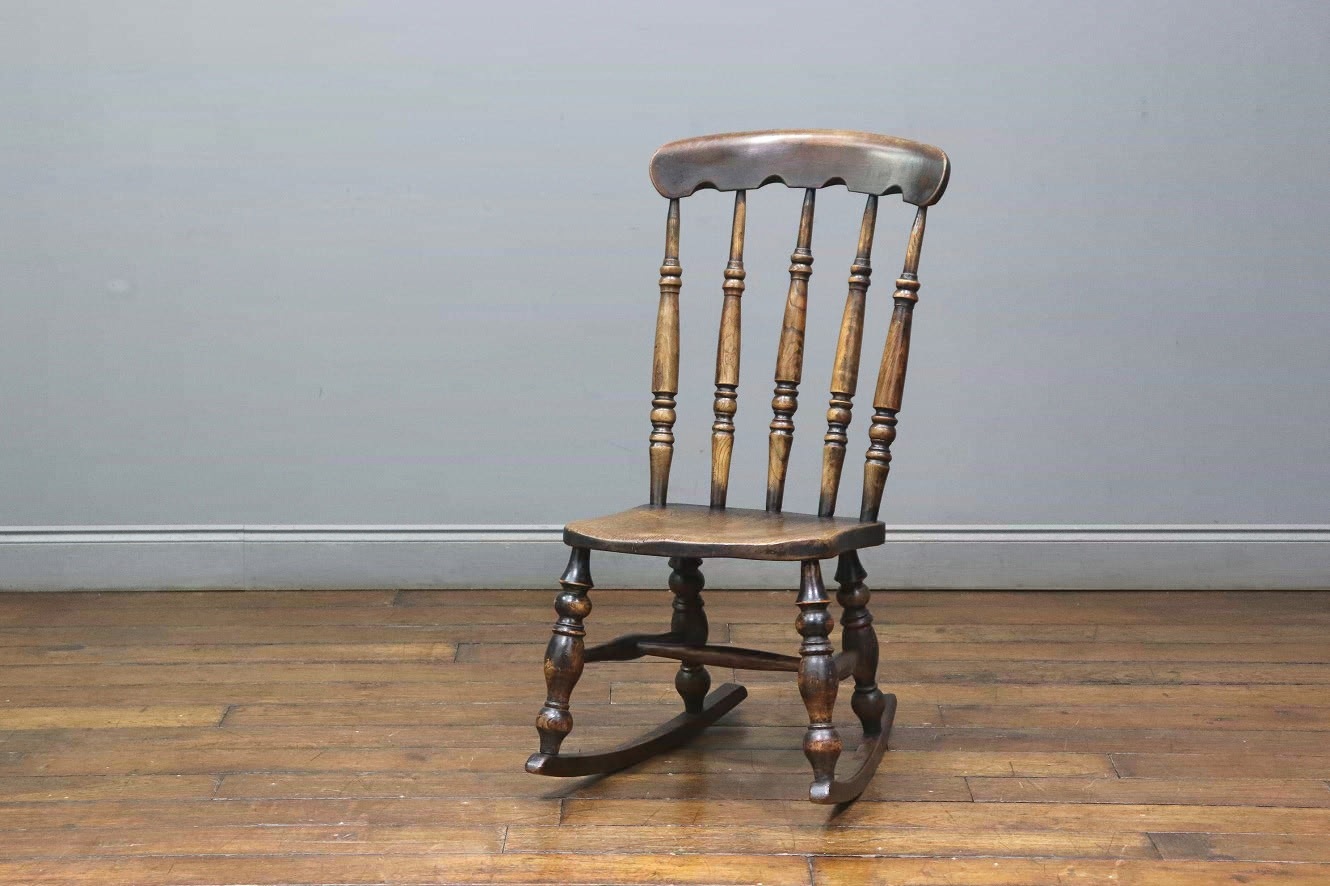 ロッキングチェア