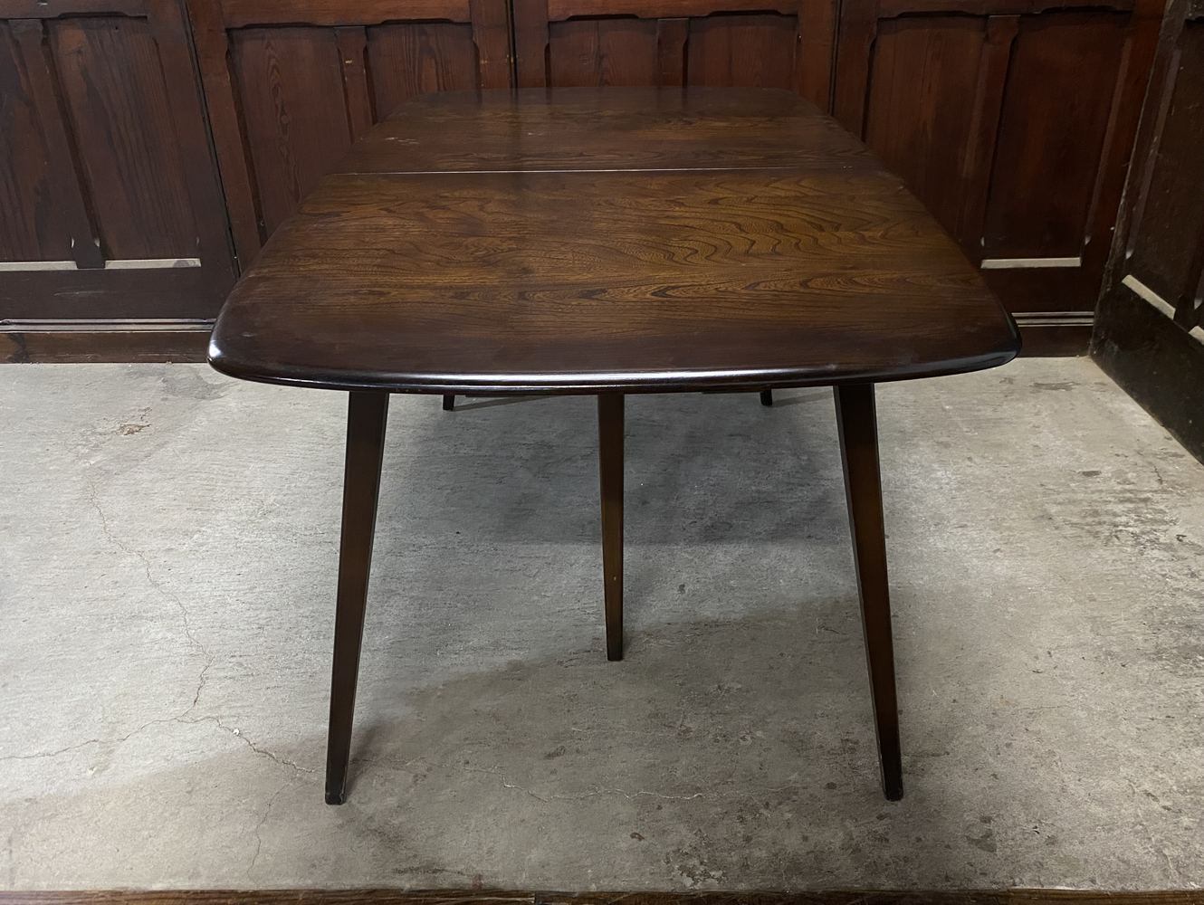 ダイニングテーブル ERCOL