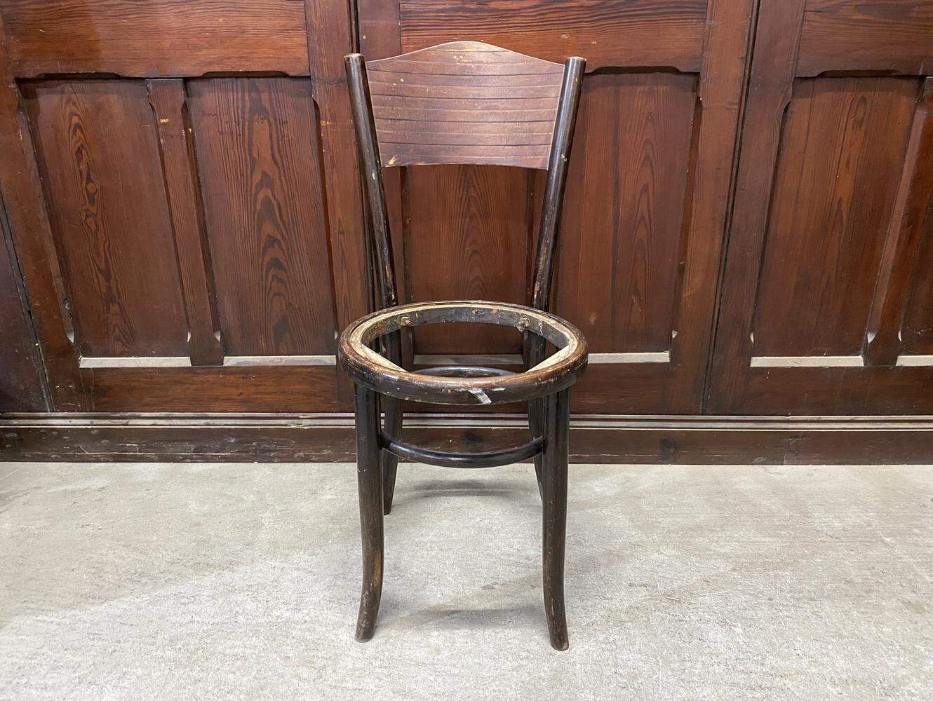 ベントウッドチェア