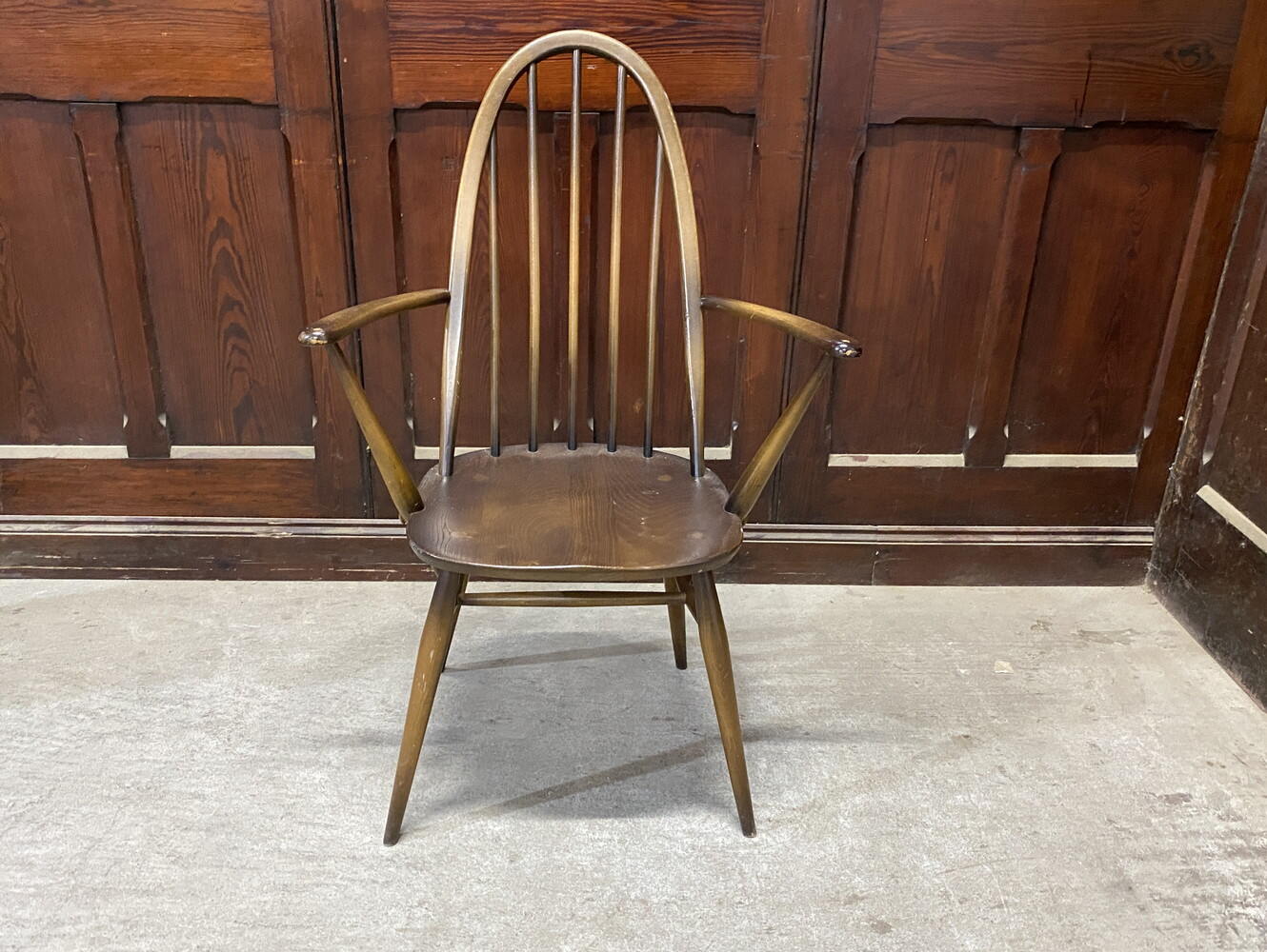 クエーカーアームチェア ERCOL