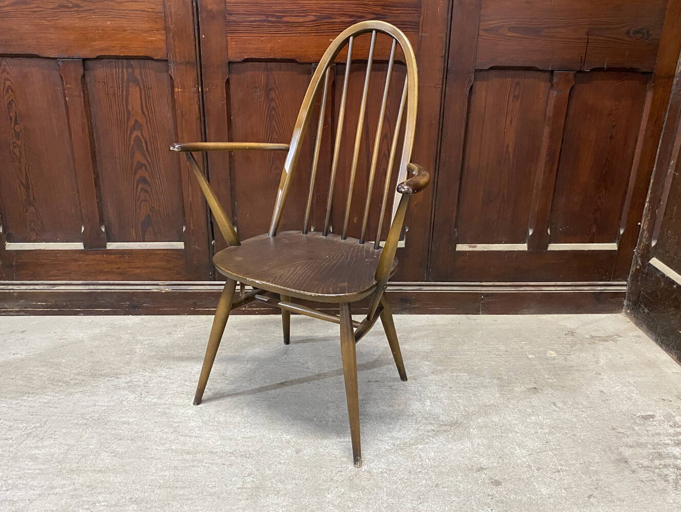 クエーカーアームチェア ERCOL