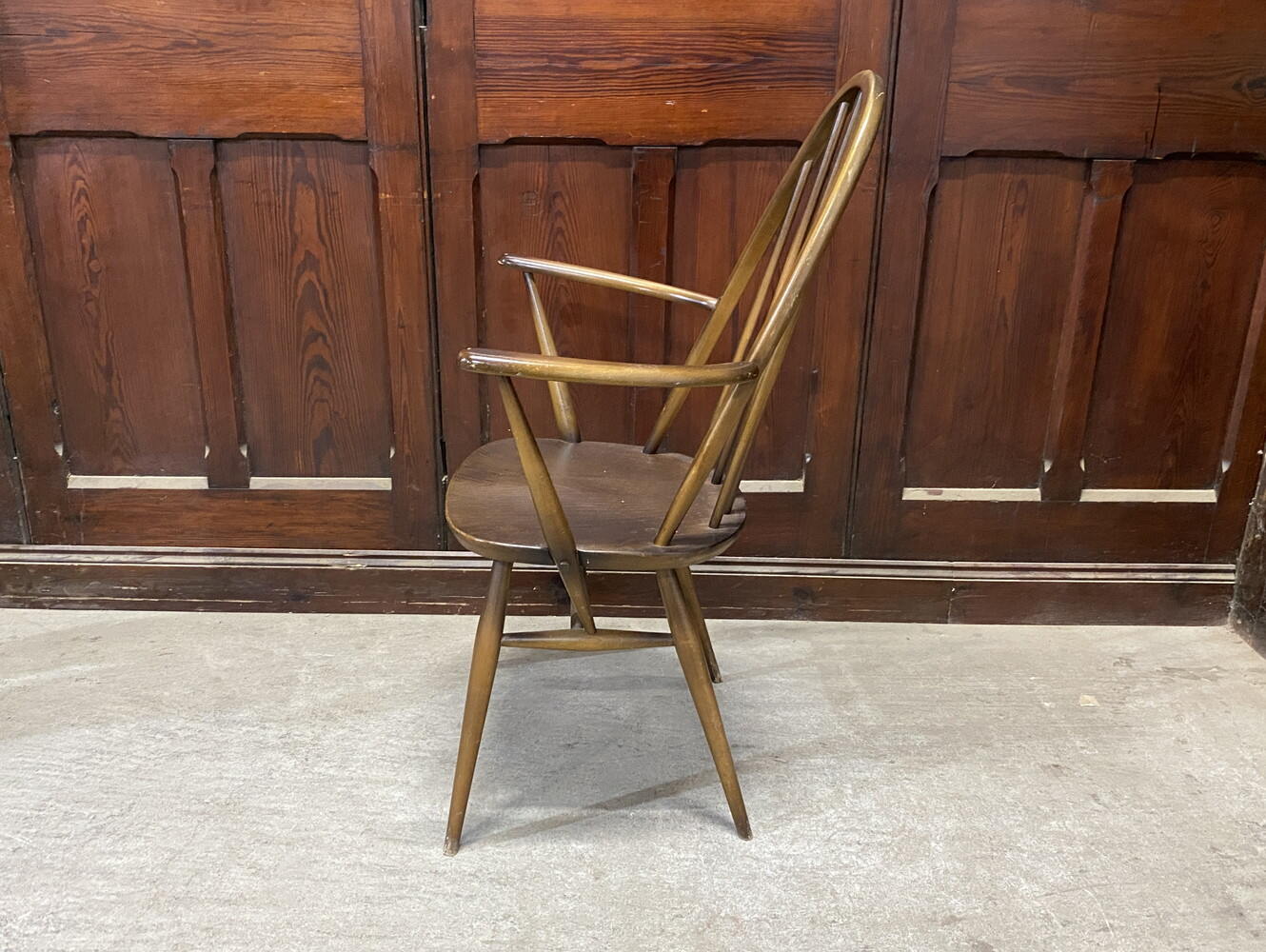 クエーカーアームチェア ERCOL