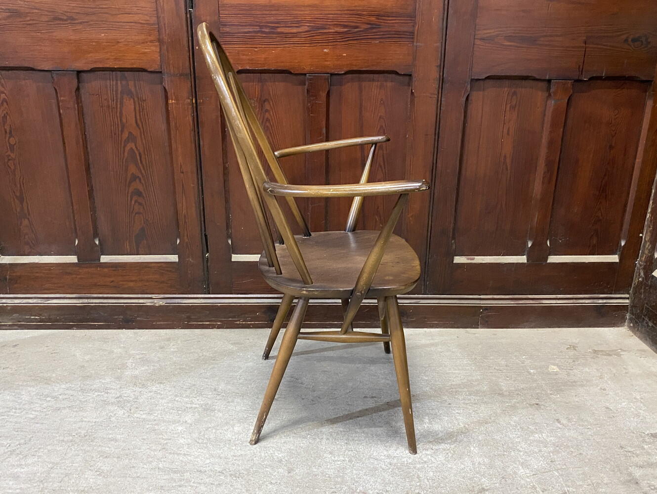 クエーカーアームチェア ERCOL