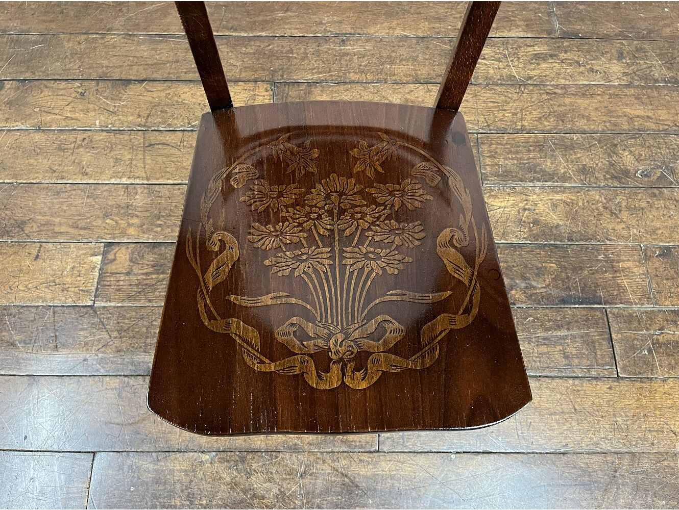 キッチンチェア