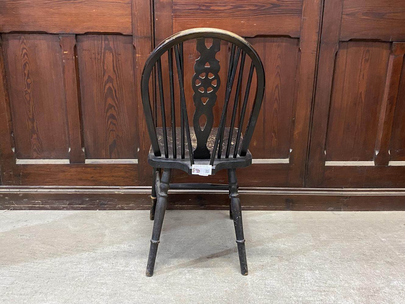 ホイールバックチェア