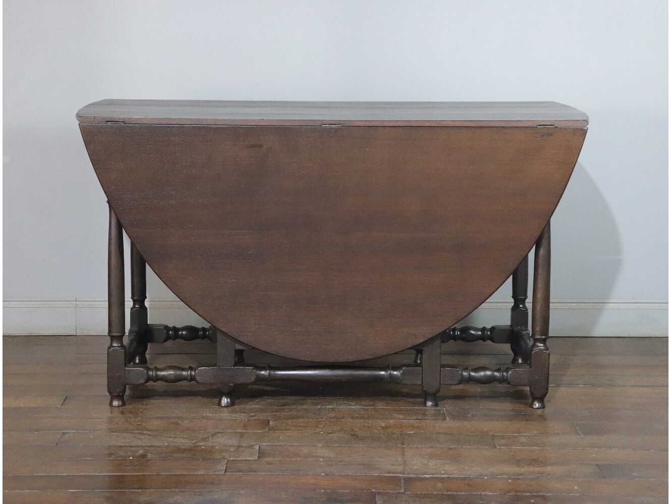 ゲートレッグテーブル