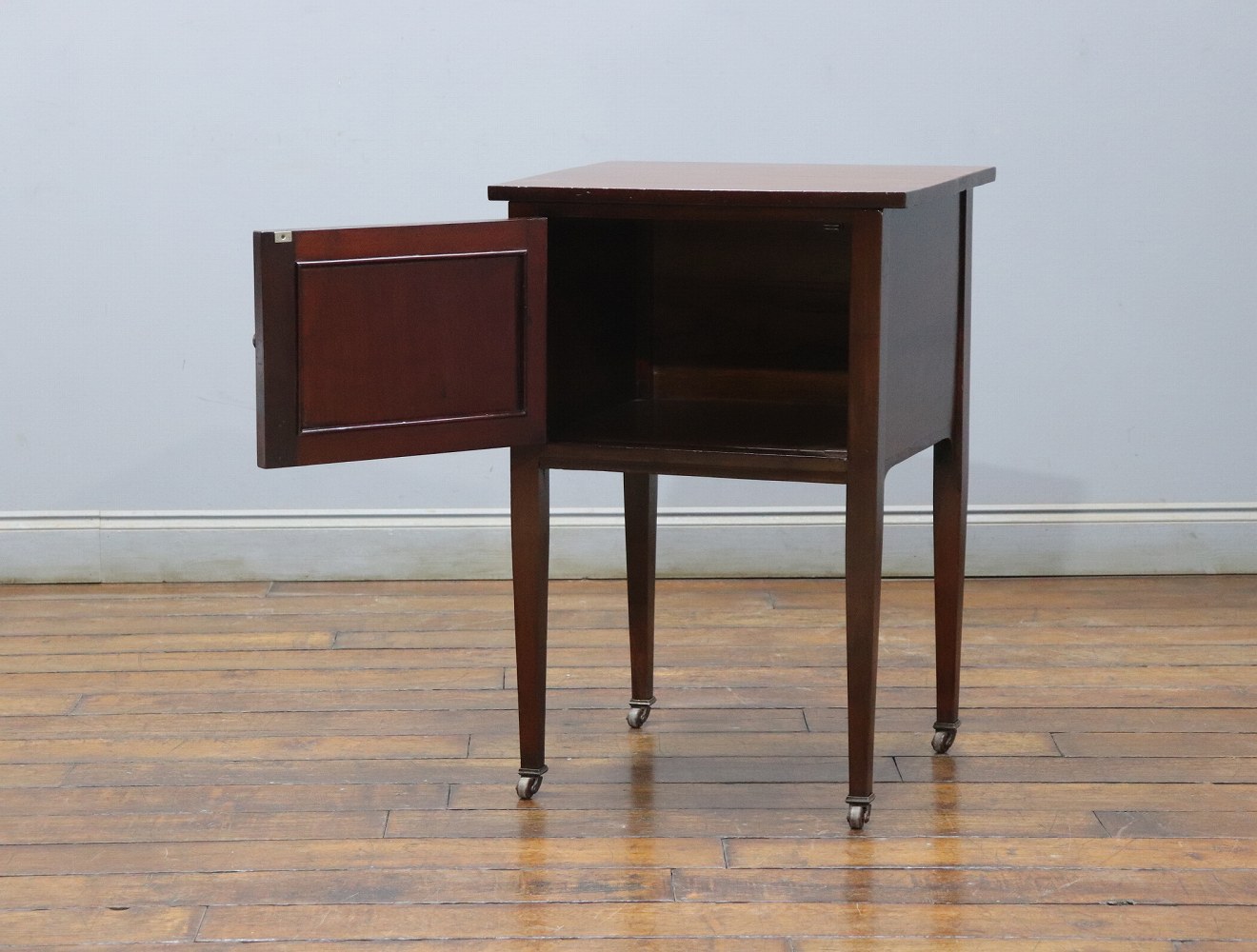 ベッドサイドキャビネット | アンティーク家具,小型家具他