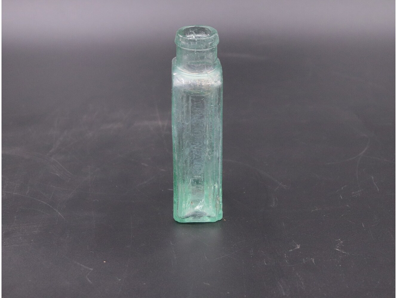 アンティークボトル