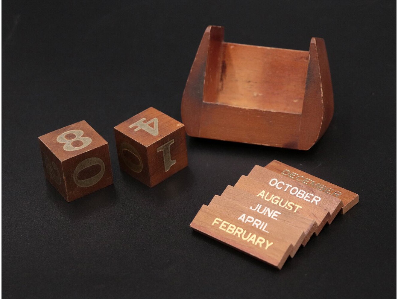 カレンダー(木製)