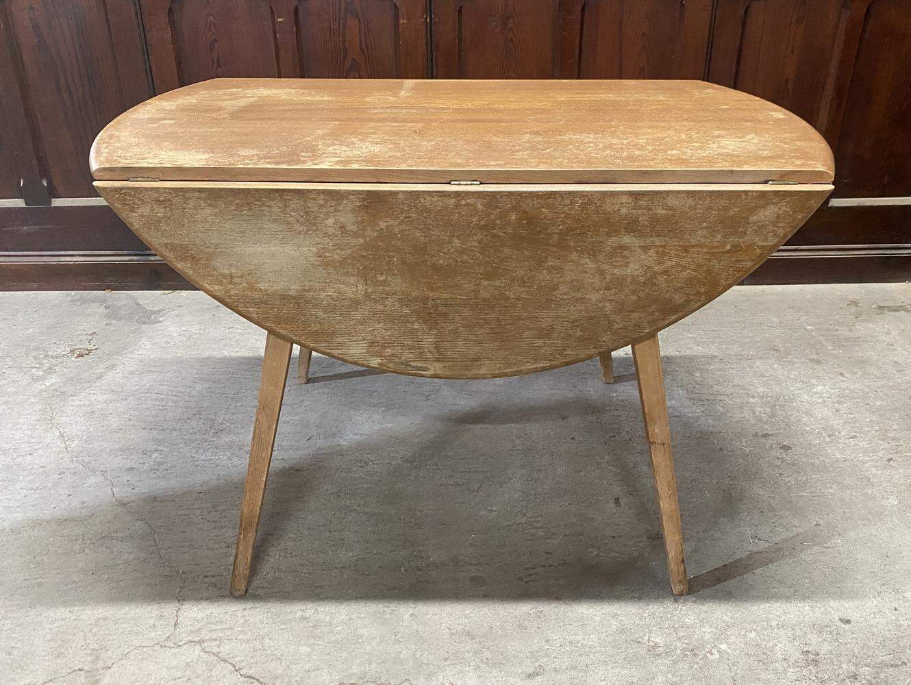 バタフライテーブル ERCOL