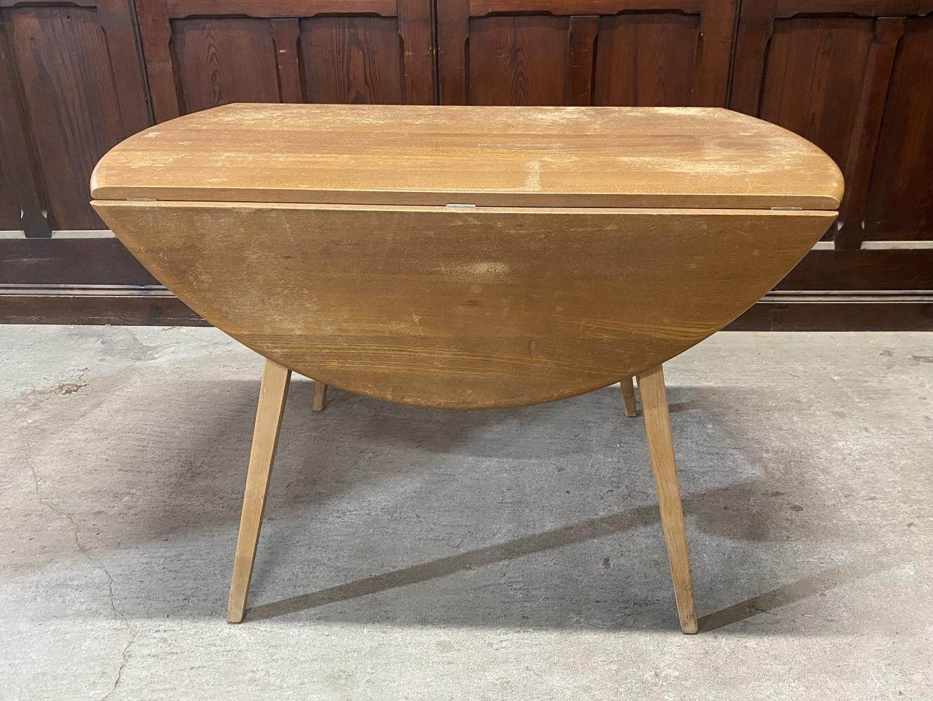 バタフライテーブル ERCOL