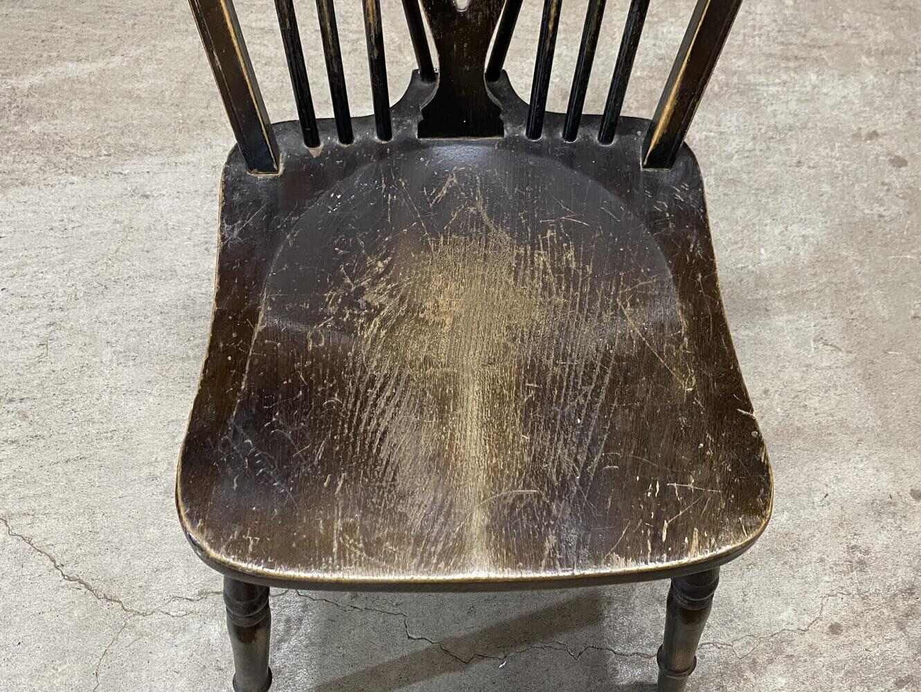 ホイールバックチェア