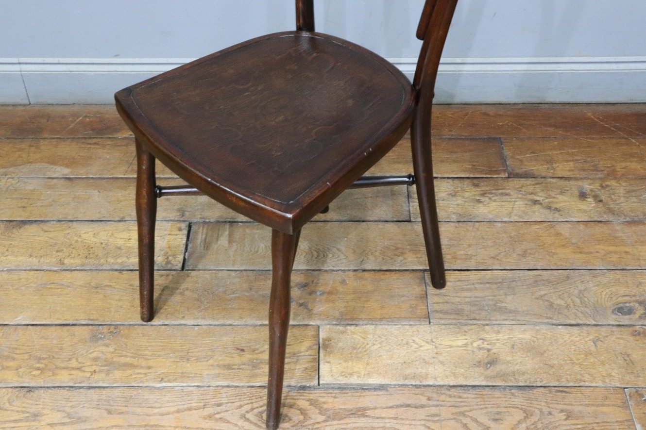 ベントウッドチェア THONET