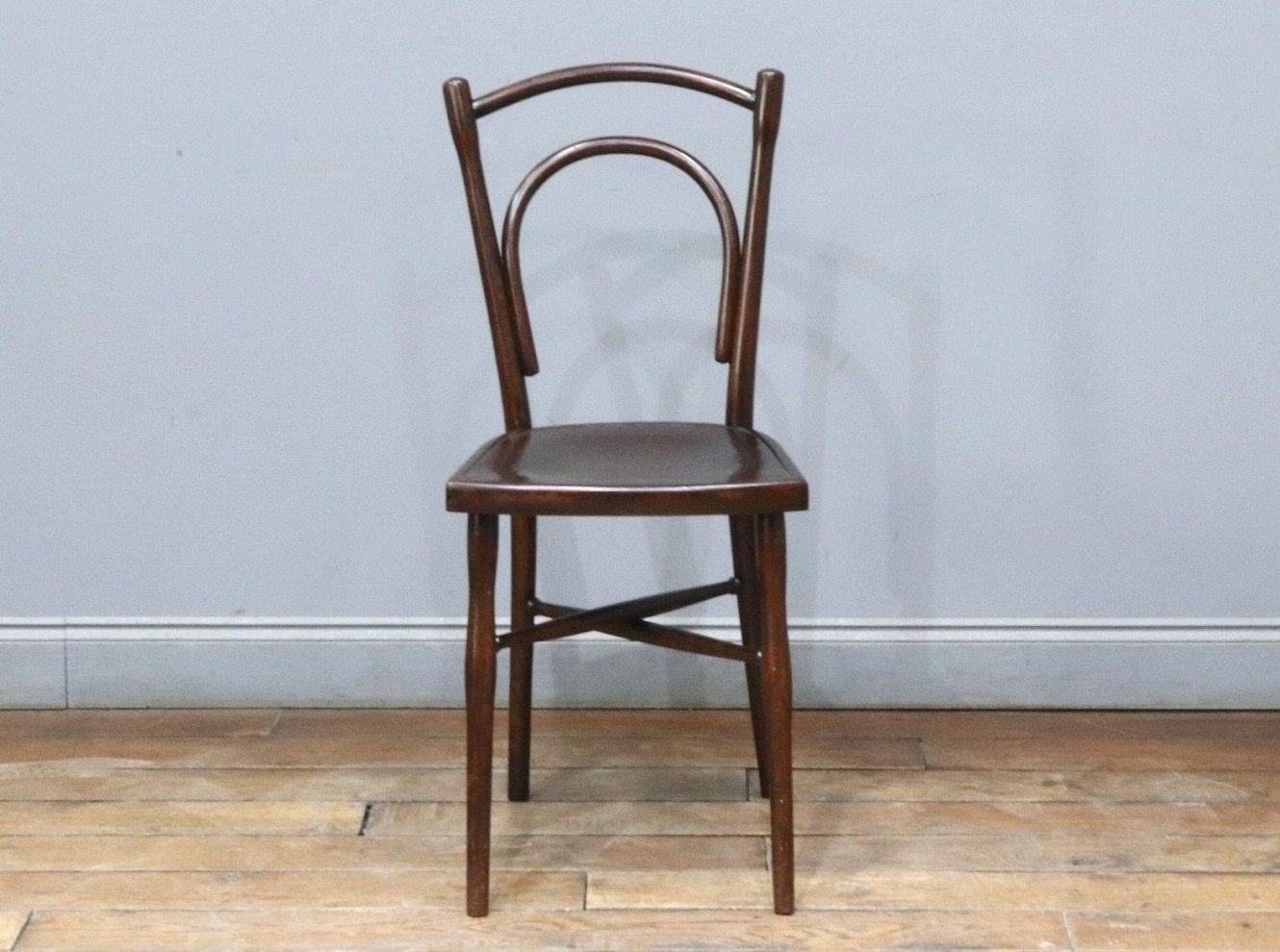 ベントウッドチェア THONET