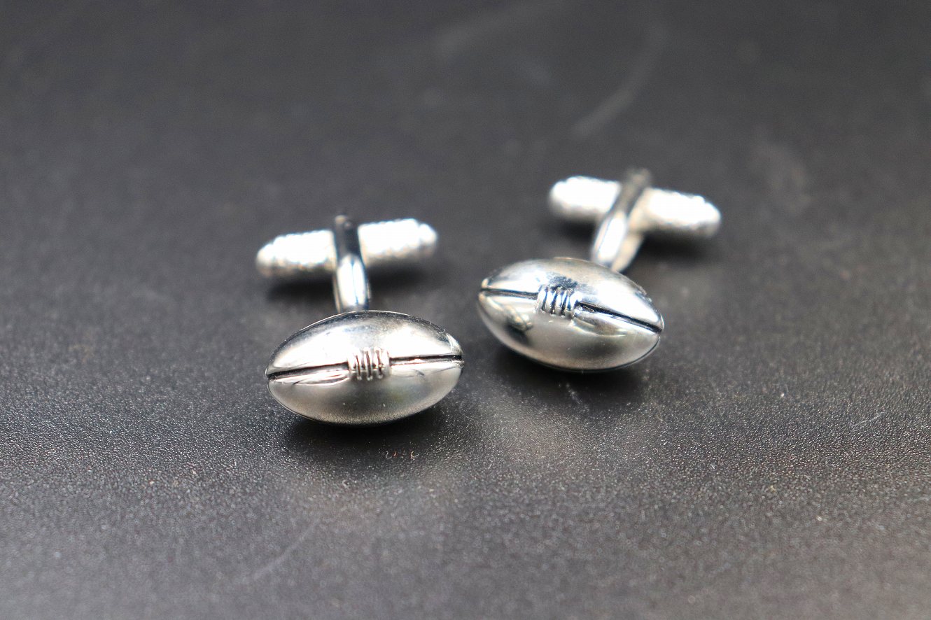 ラグビーボールカフス