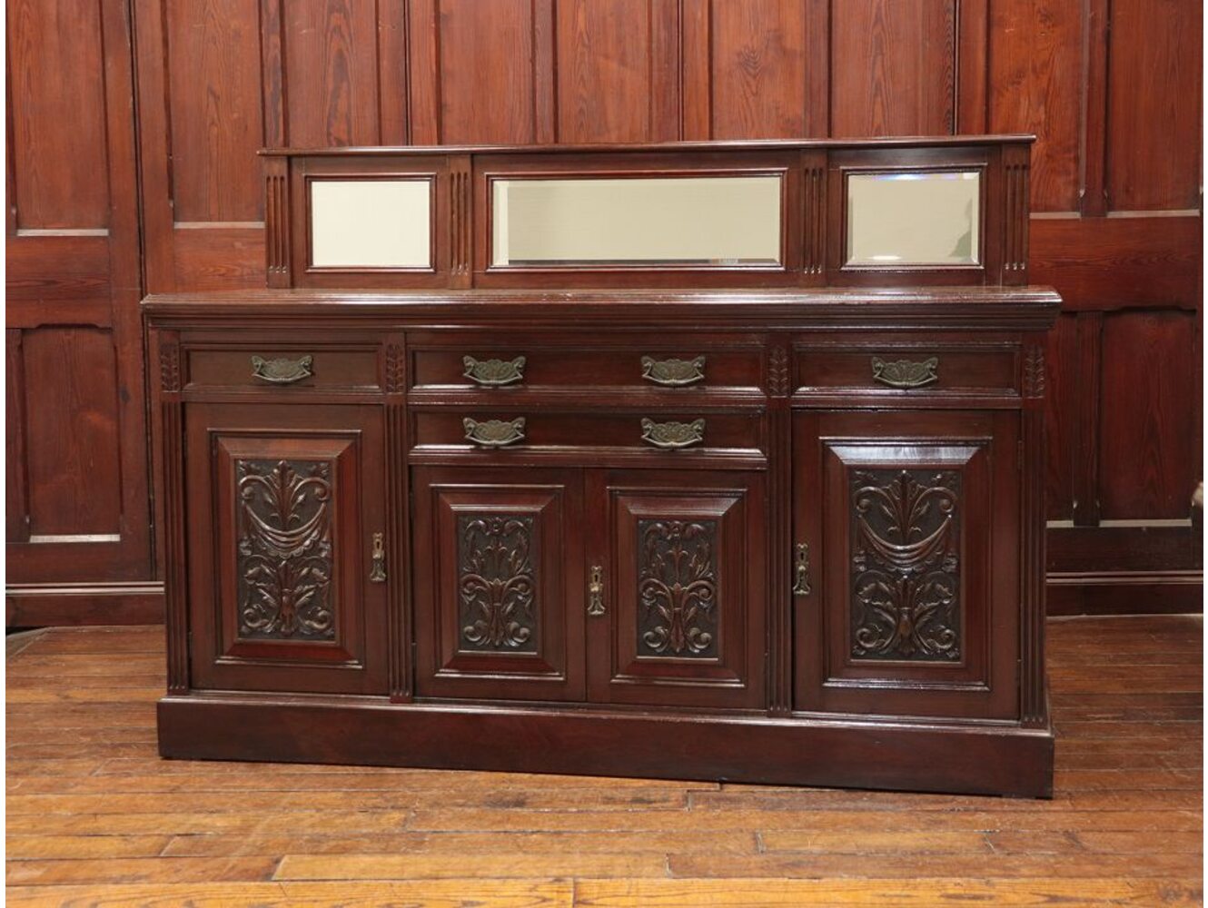 ミラーバックサイドボード