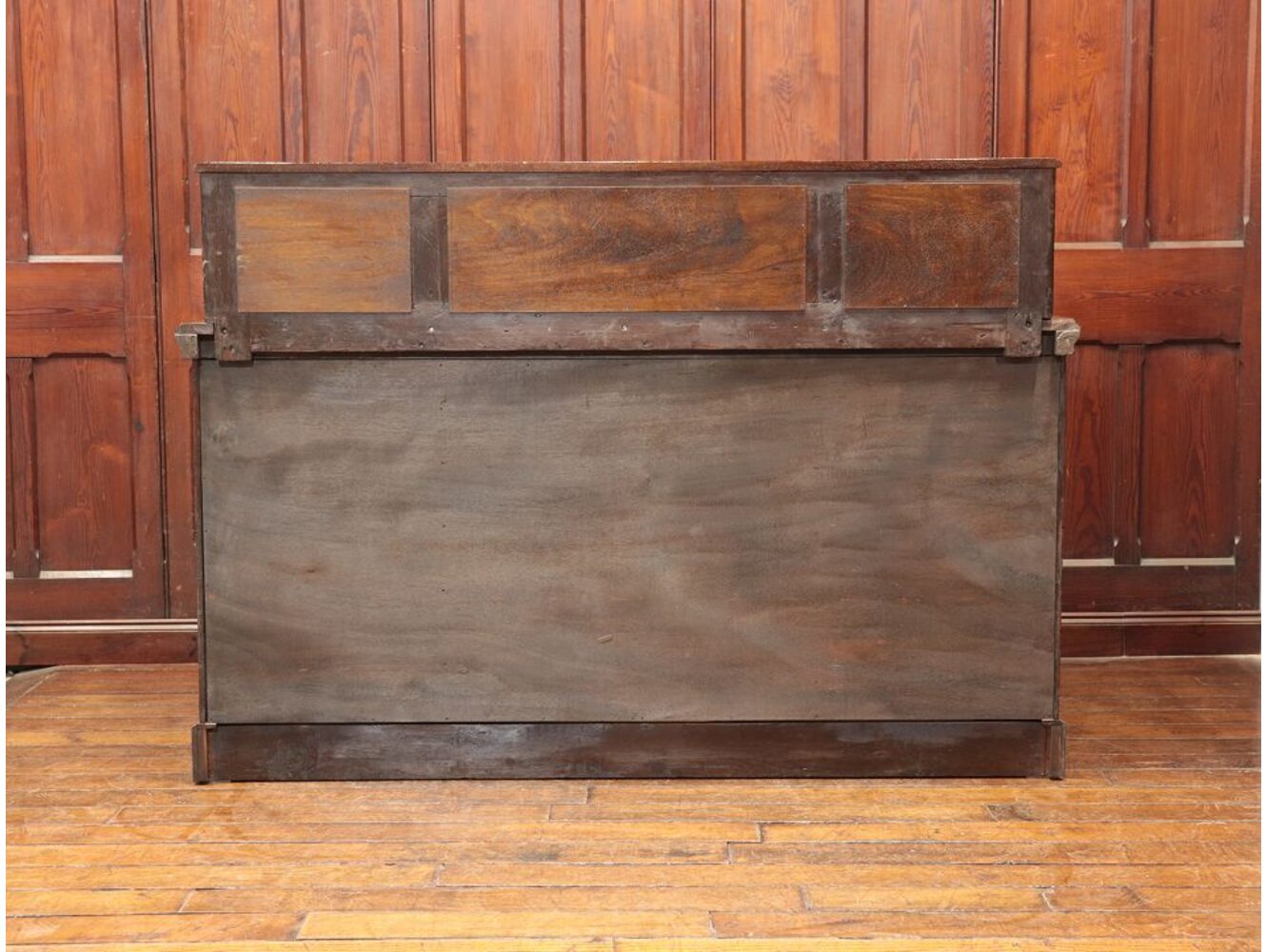 ミラーバックサイドボード