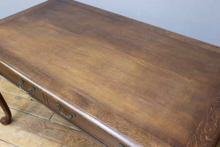 レディースデスク