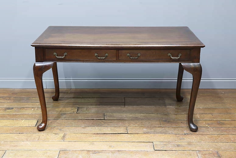 レディースデスク