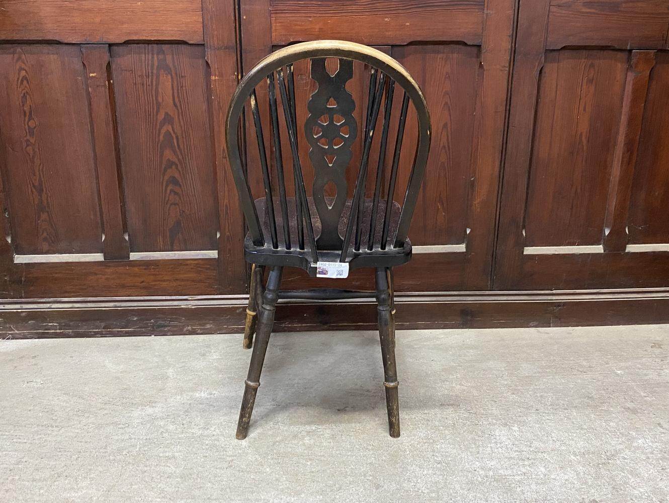 ホイールバックチェア