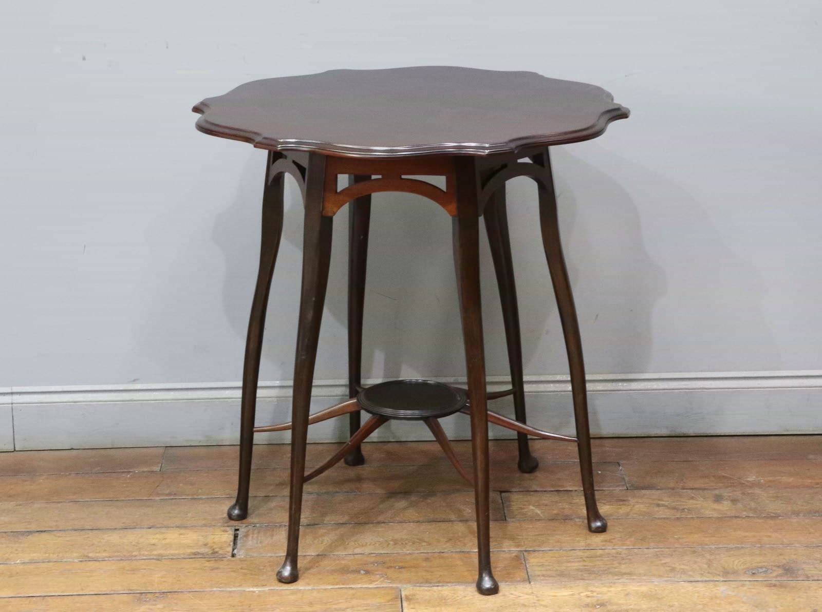 オケージョナルテーブル