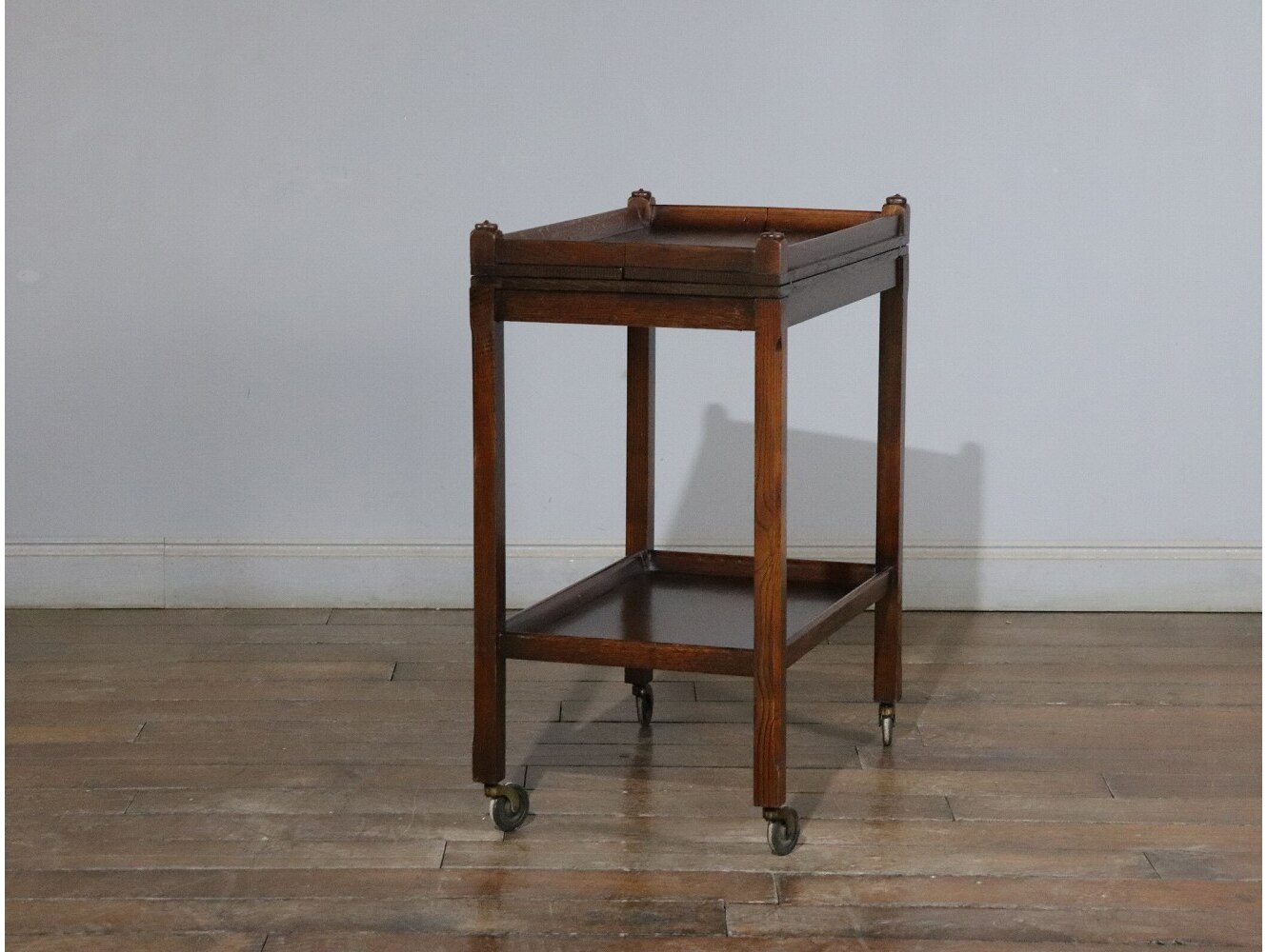 ティートローリー