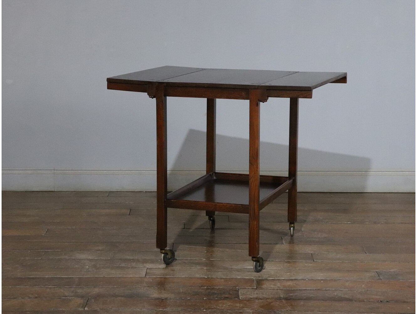 ティートローリー