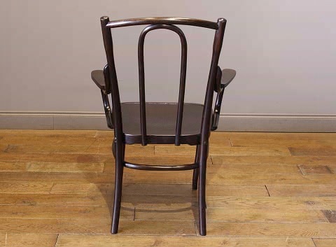 ベントウッドアームチェア