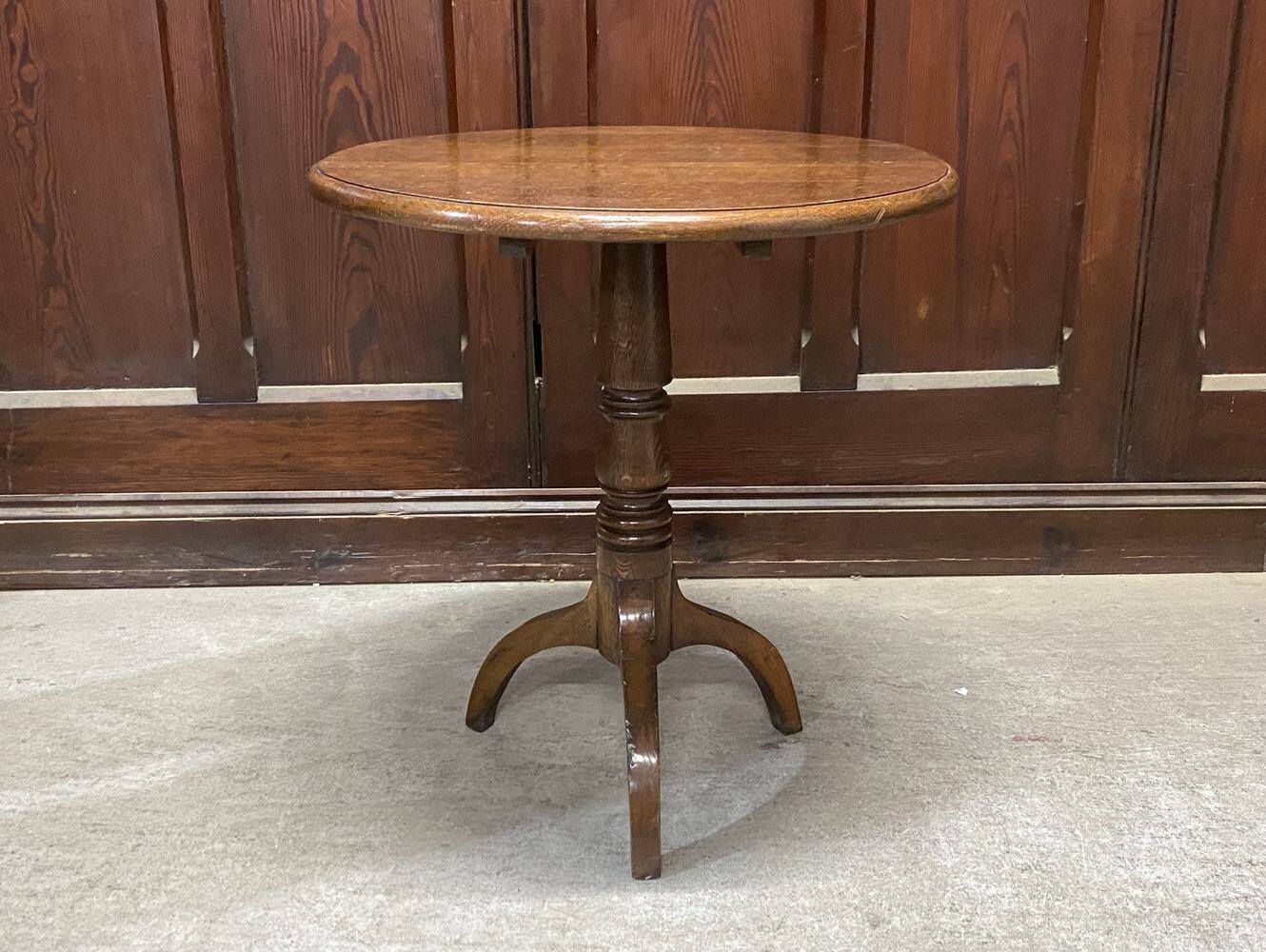 オケージョナルテーブル