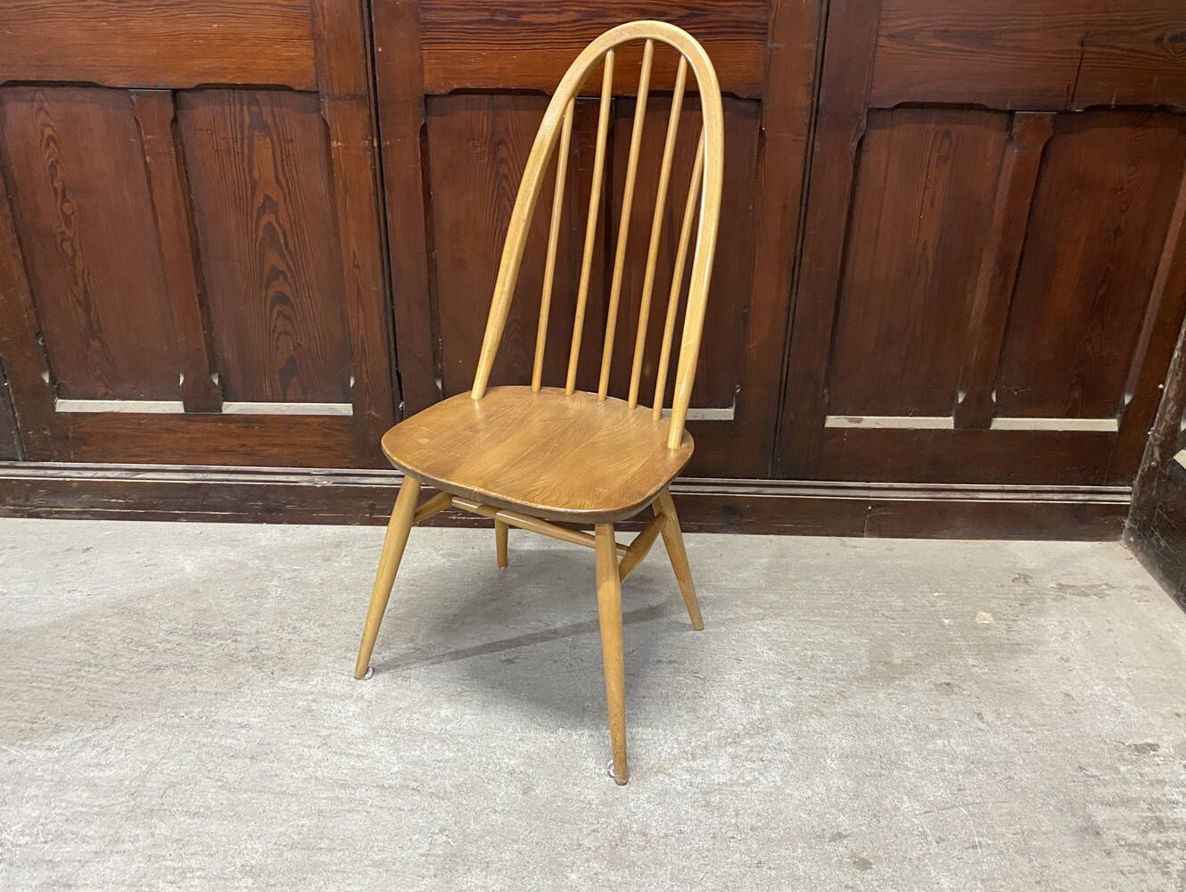 クエーカーチェア ERCOL