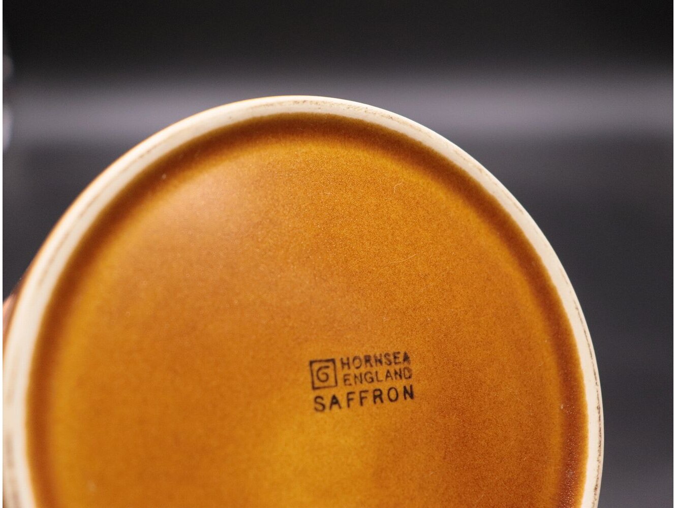 ポット HORNSEA Saffron