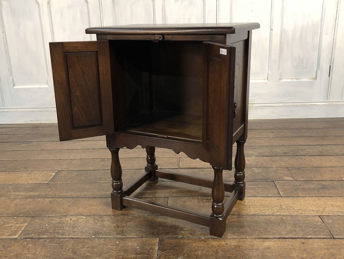 スモールキャビネット