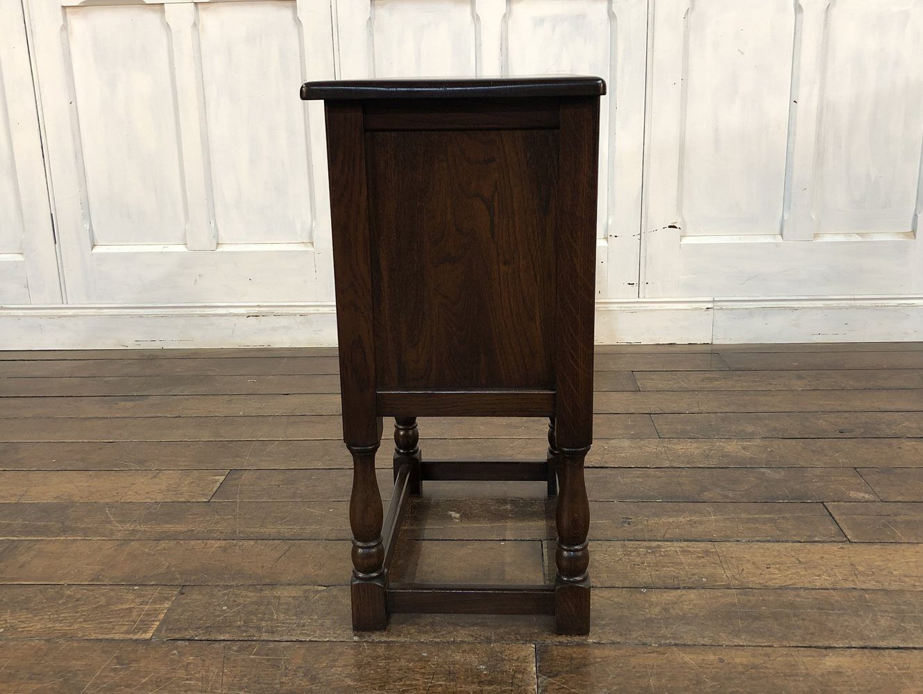 スモールキャビネット