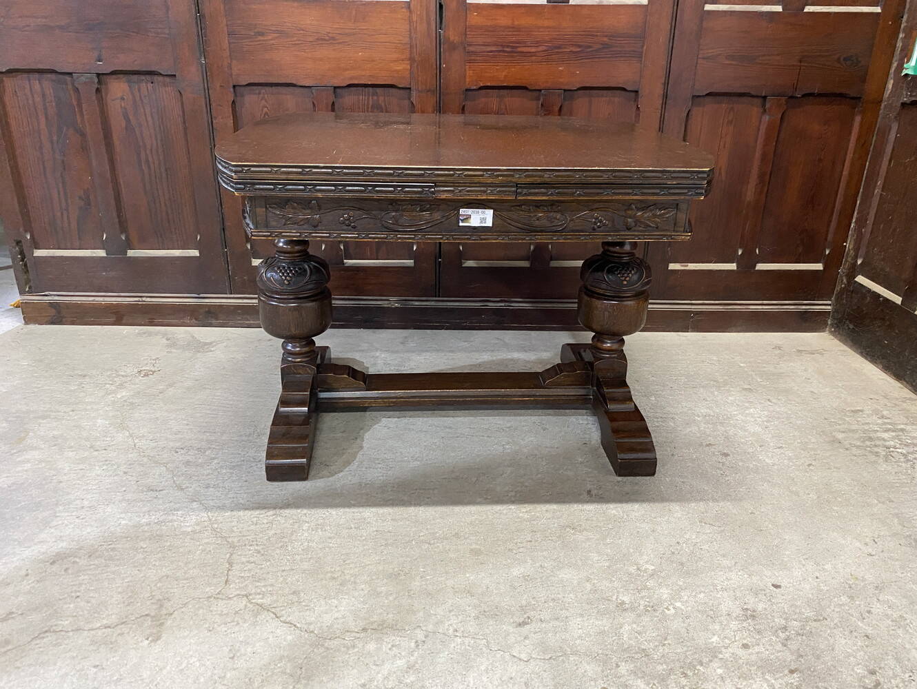 ドローリーフテーブル