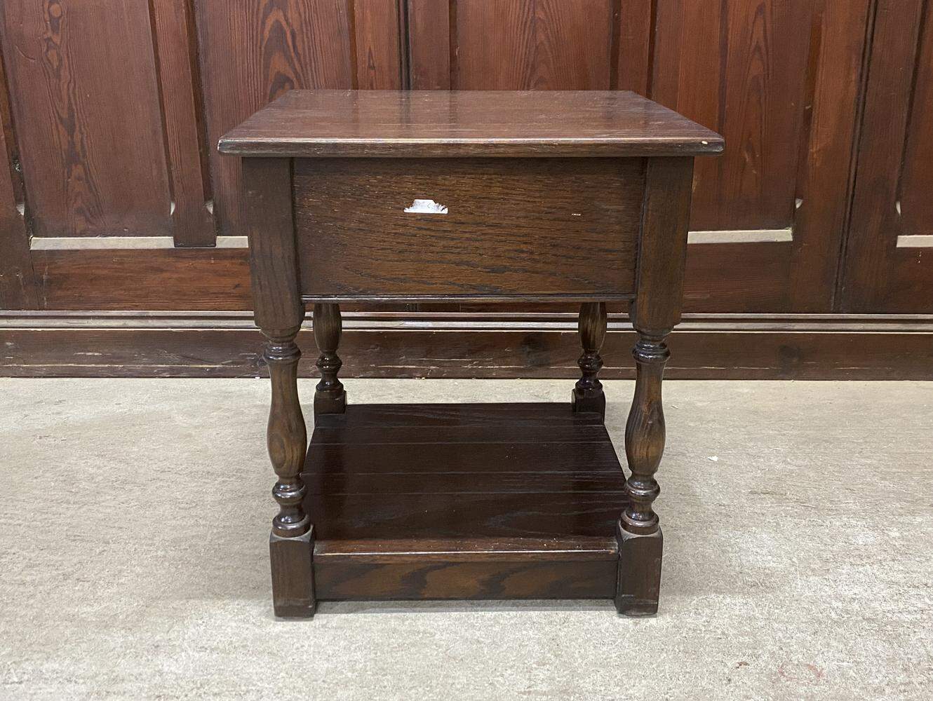 コーヒーテーブル