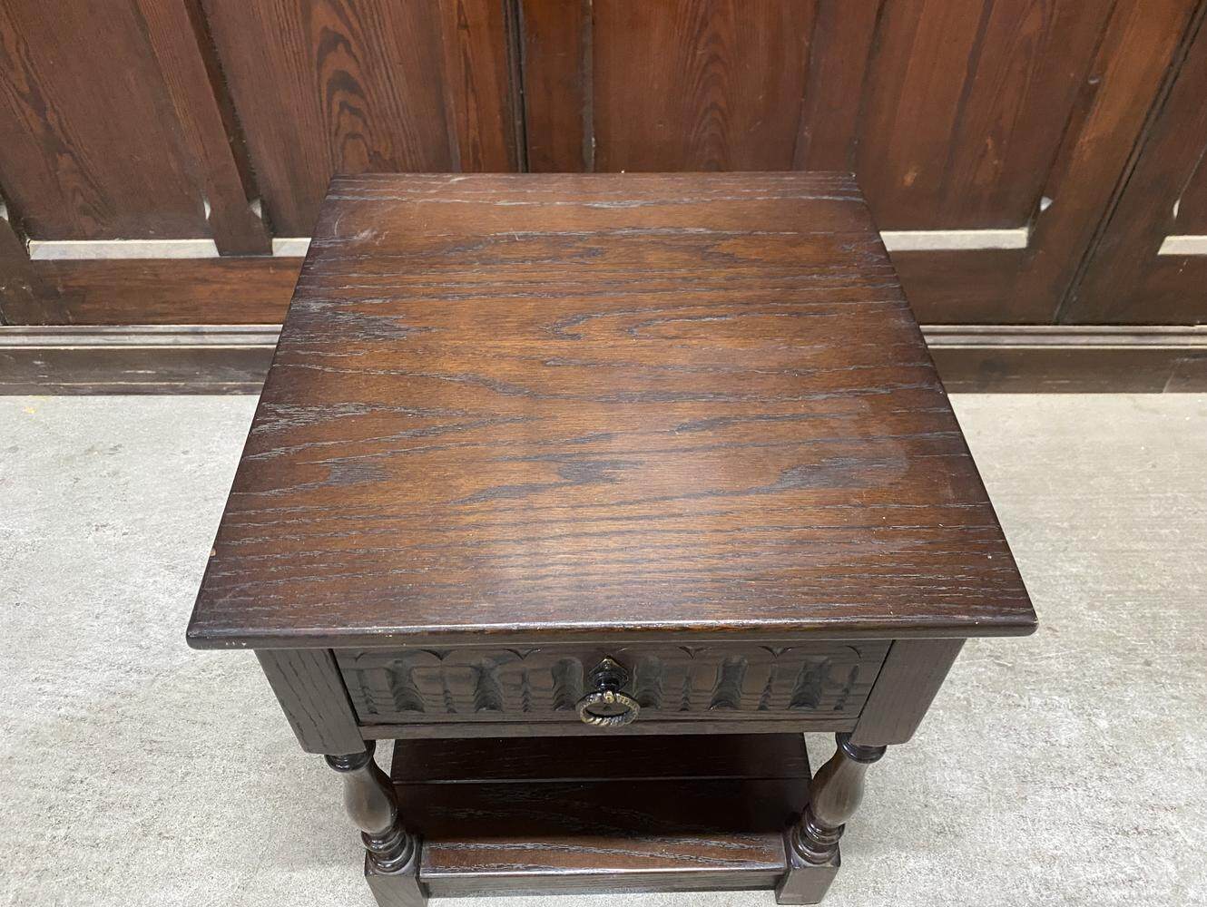 コーヒーテーブル