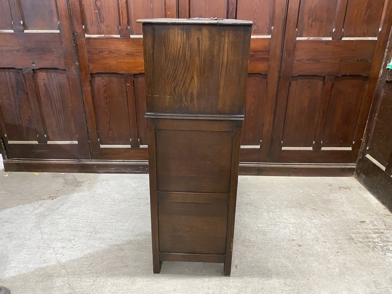 カクテルキャビネット