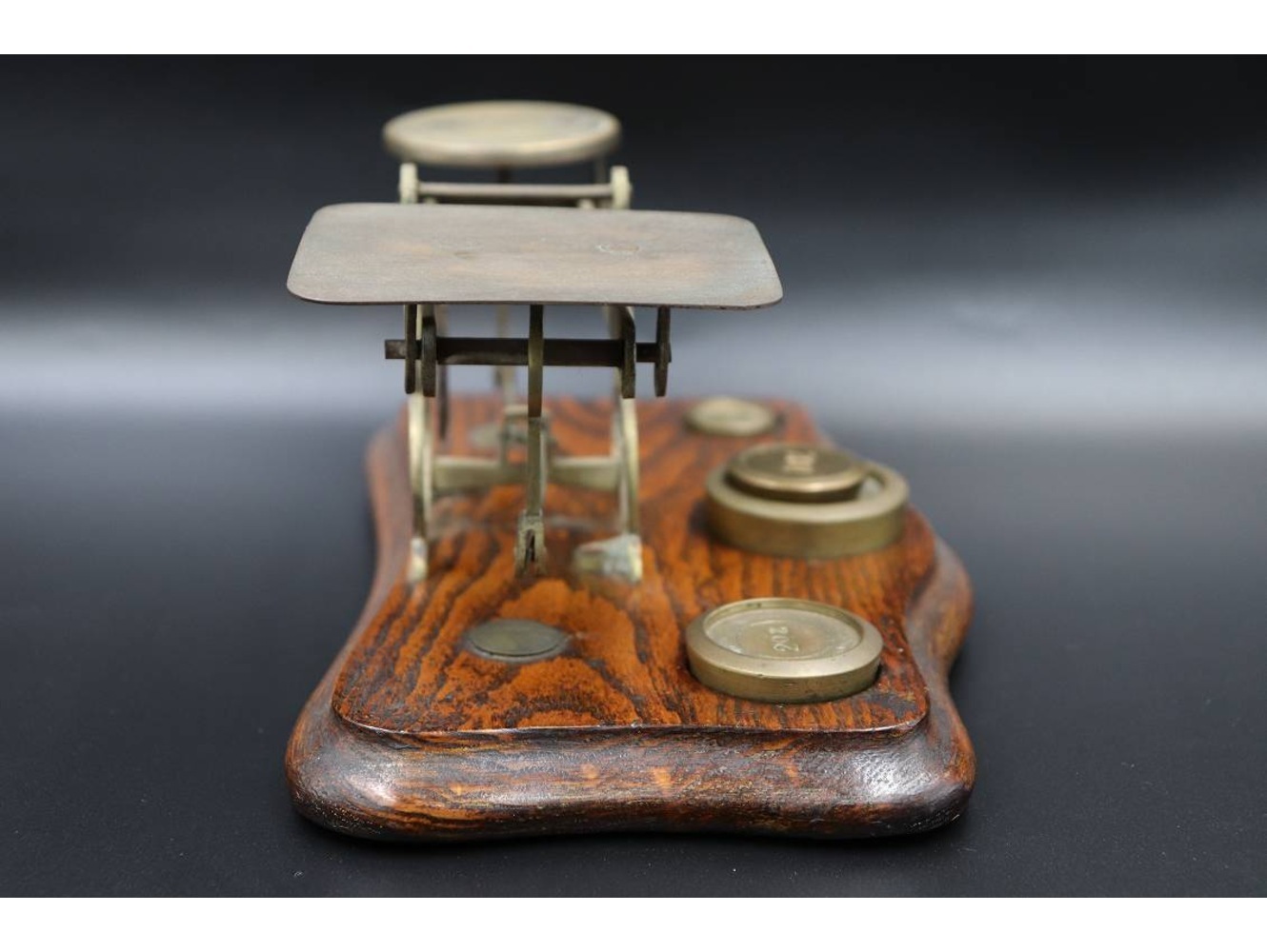 レタースケール