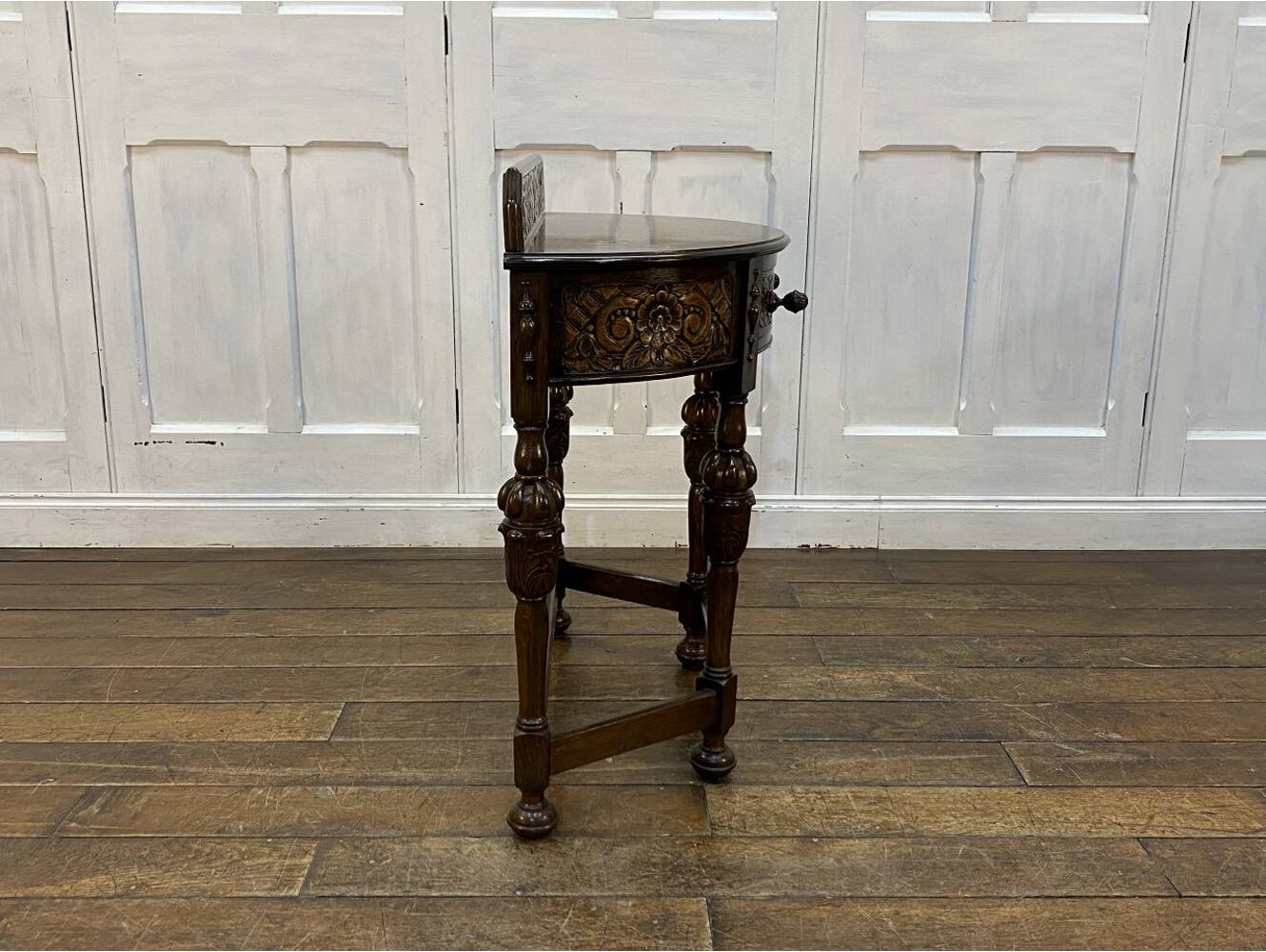 コンソールテーブル | アンティーク家具,テーブル,サイドテーブル