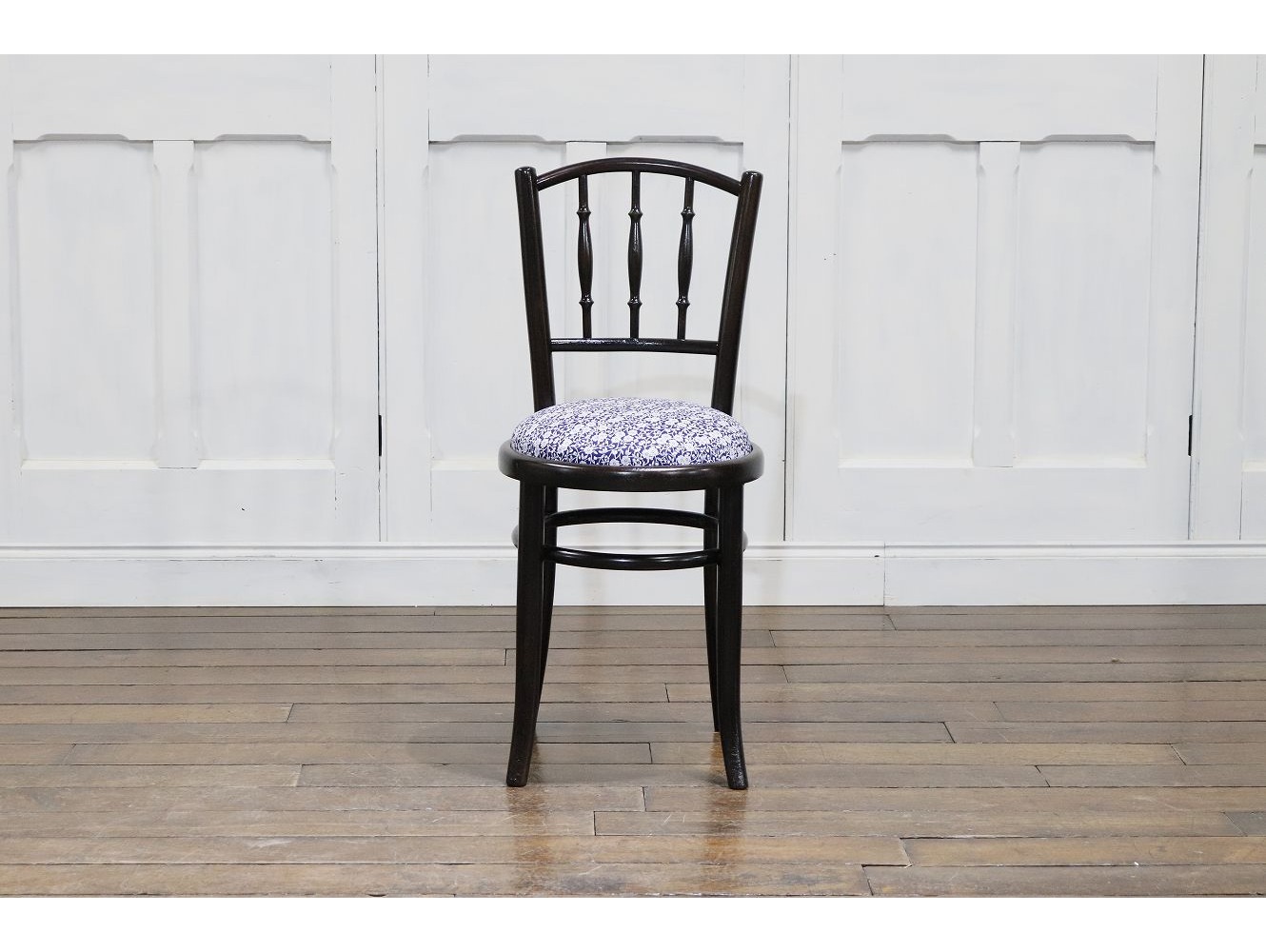 ベントウッドチェア with BURLEIGH