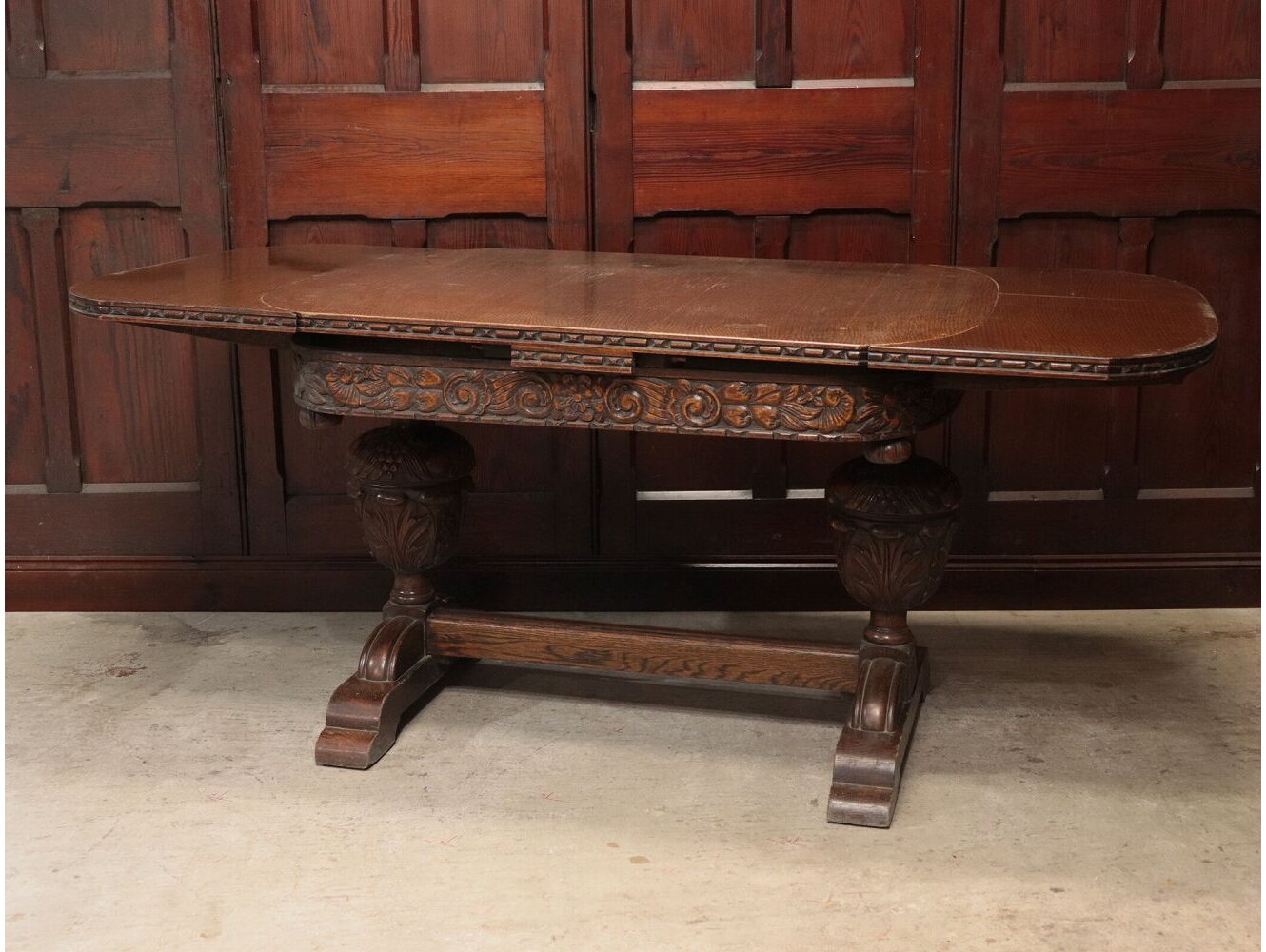 ドローリーフテーブル