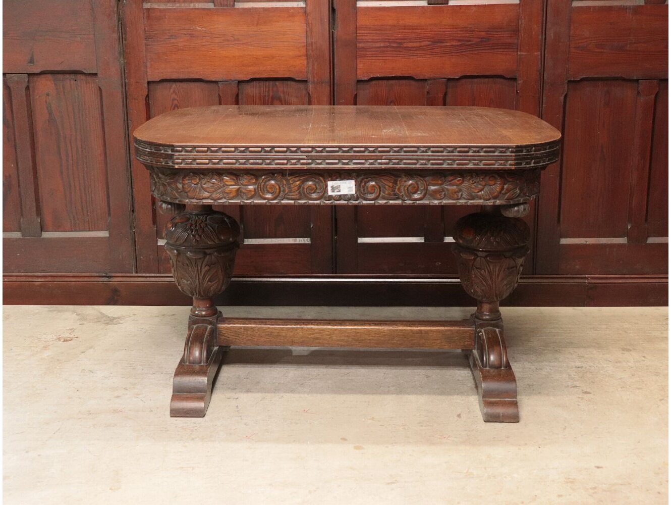 ドローリーフテーブル