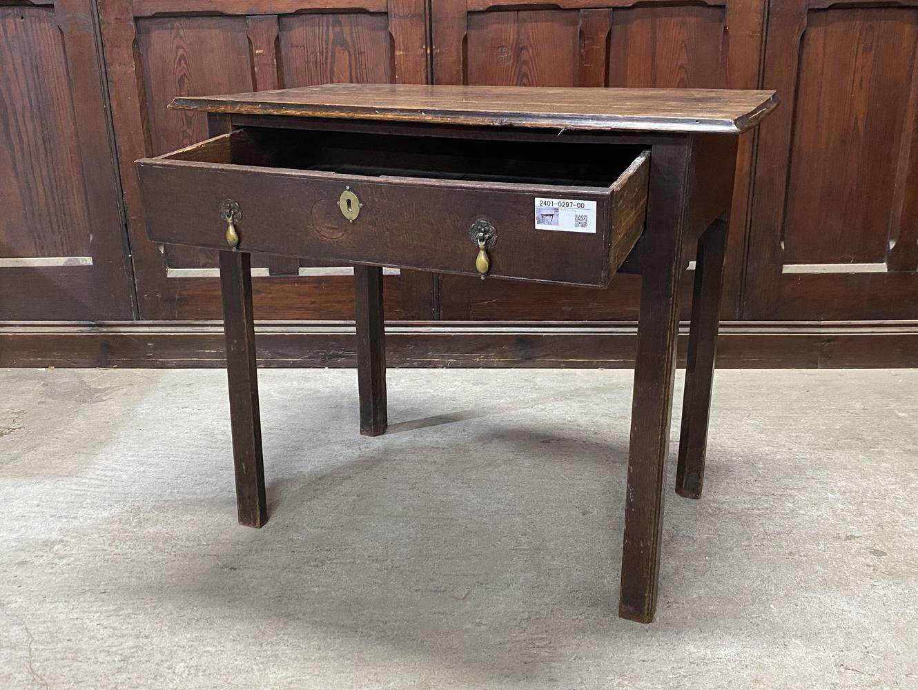 サイドテーブル